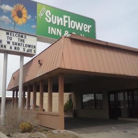 Sunflower Inn & Suites - غاردن سيتي المظهر الخارجي الصورة